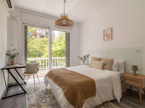 Ático con terraza de 2 habitaciones en Arganzuela